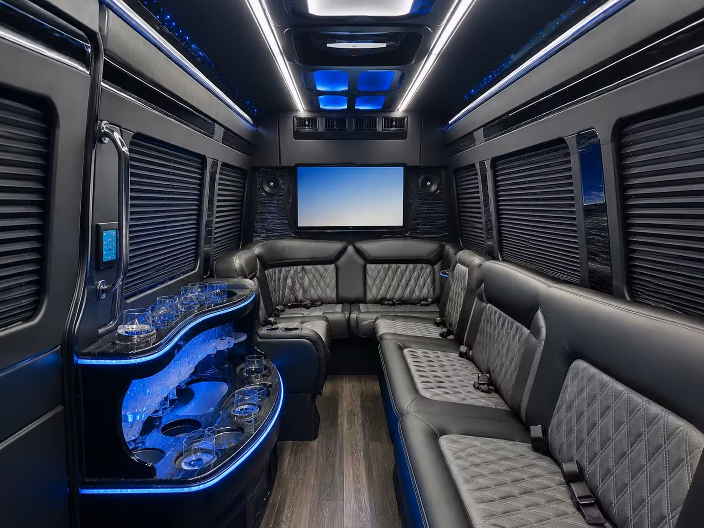 long distance sporting event bus rentals from waterbury to boston and new york