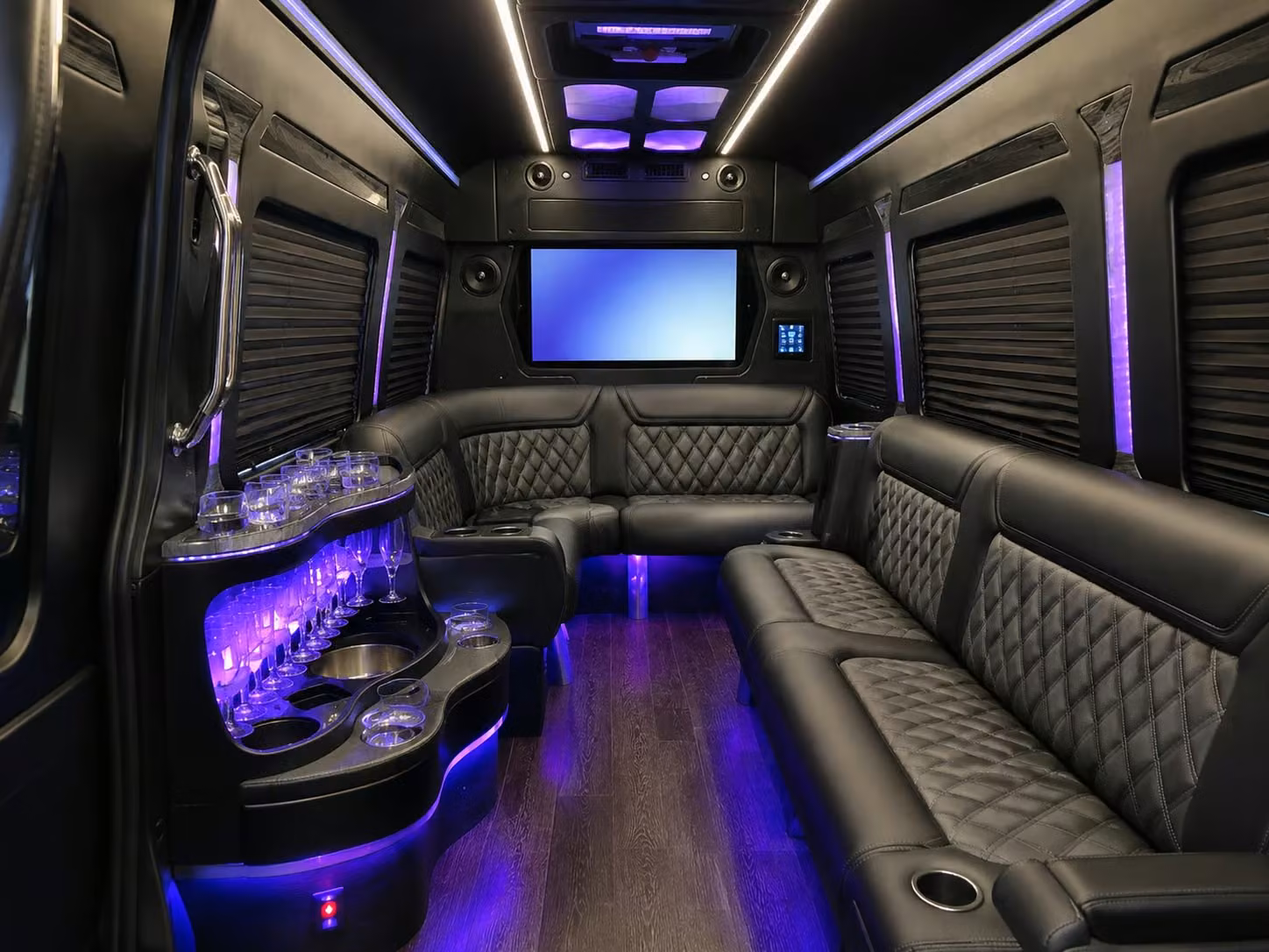 sports team fan bus rentals for waterbury groups