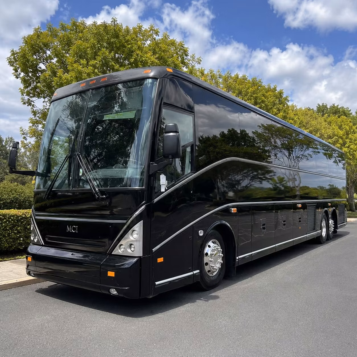 waterbury concert transportation for large groups and corporate outings